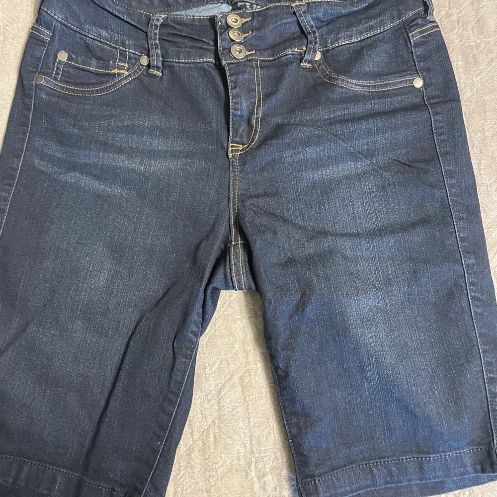 Like new Torrid jean shorts, size 12.